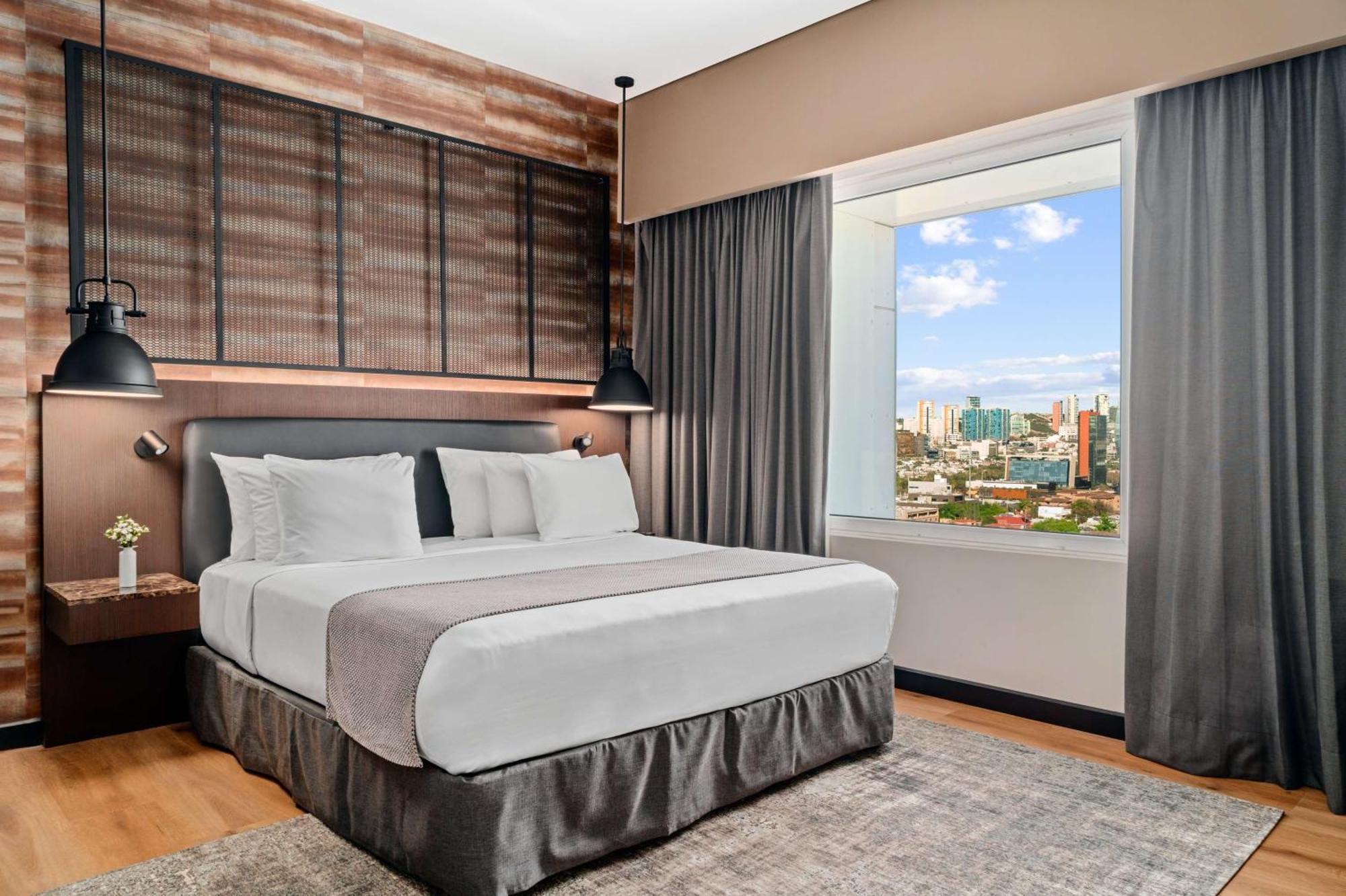 Nh Collection Monterrey San Pedro Hotel